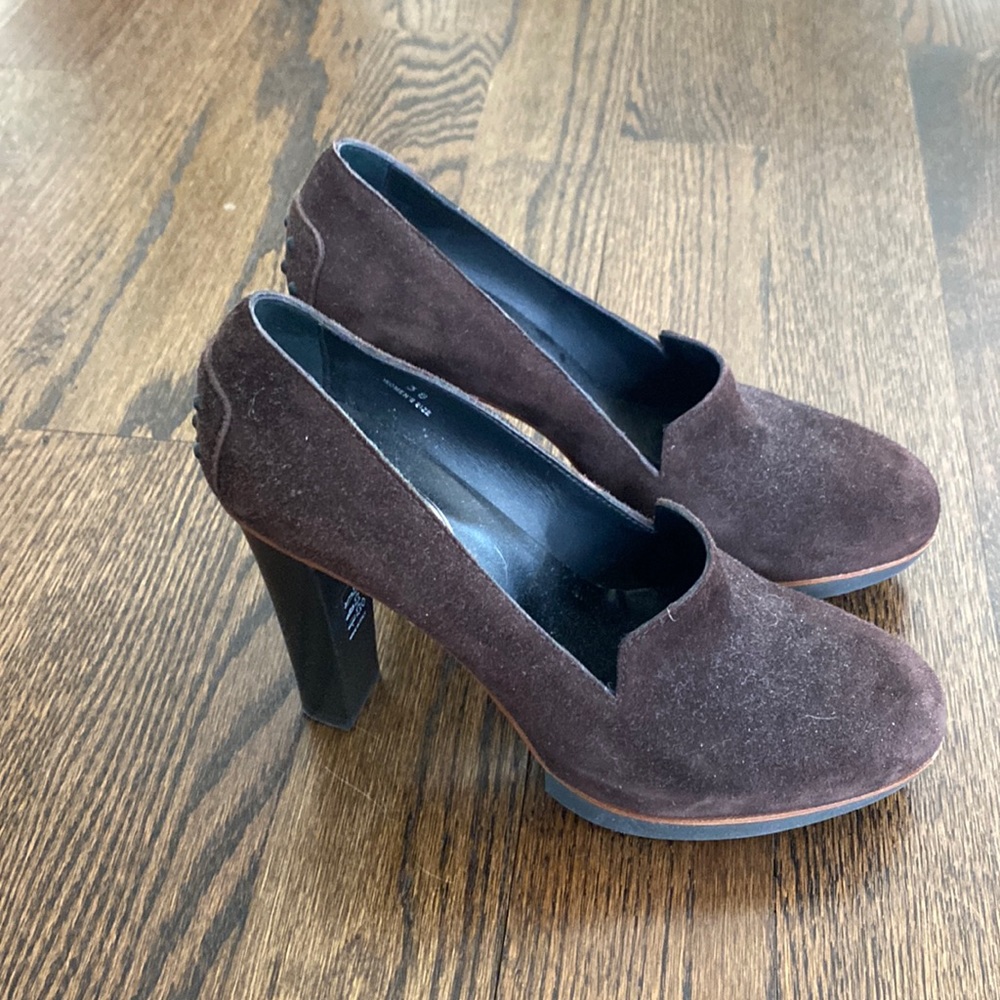 Tods suede pumps